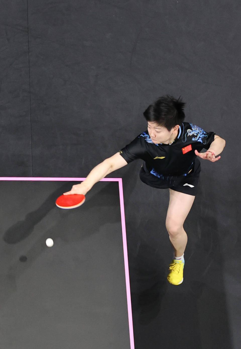 不给他任何 不给他任何