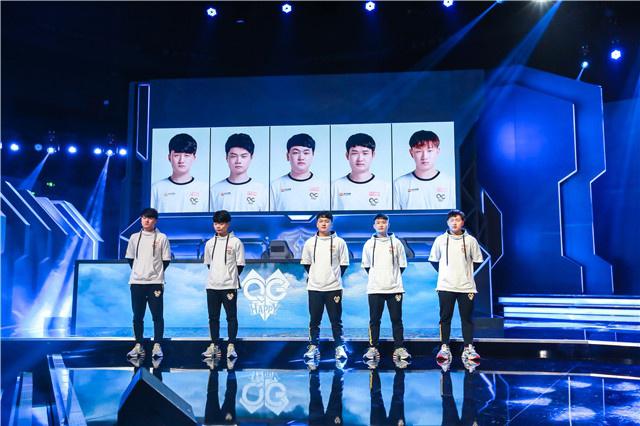 谢佳臻在细 谢佳臻在细