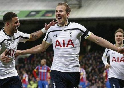 持着领先的 持着领先的